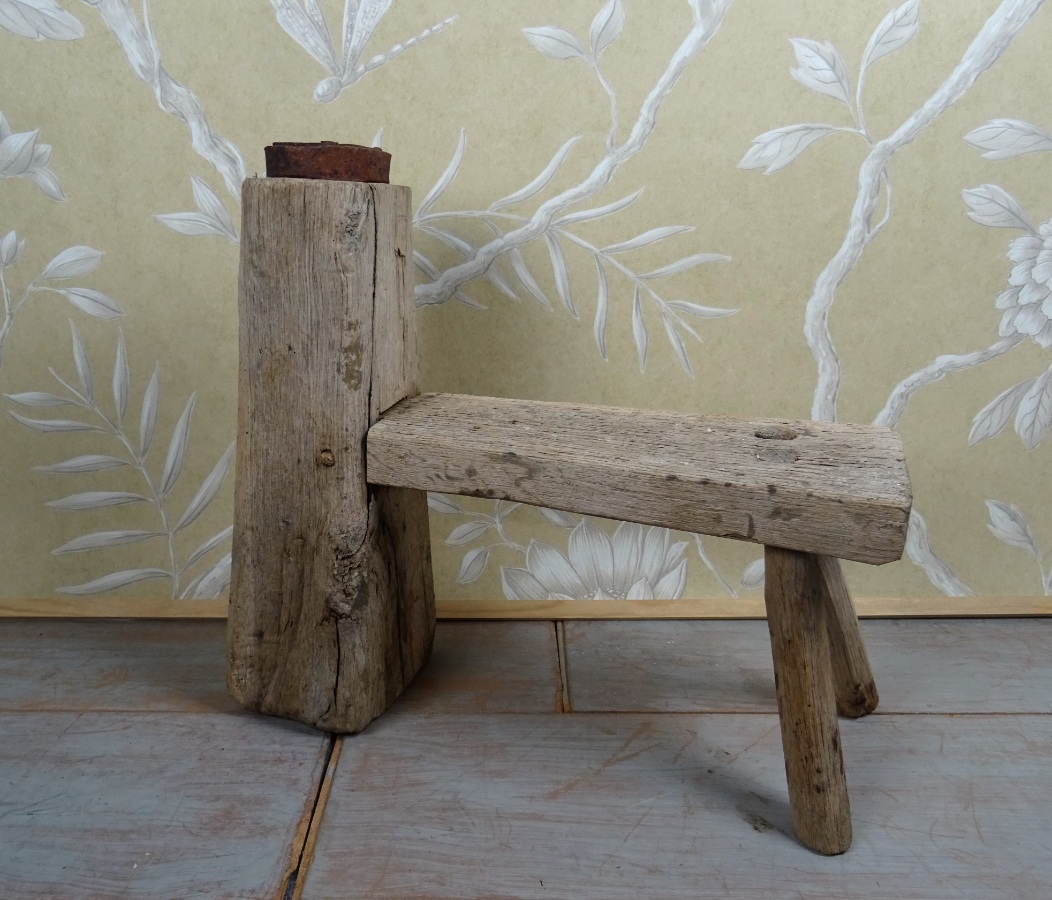 Early 19th Century Cobbler's Stool (3).JPG