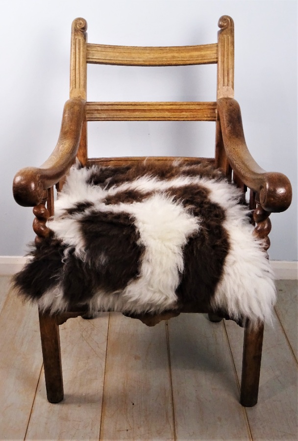 OAK IRISH OPEN ARMCHAIR