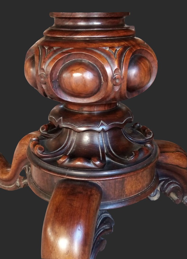 Irish Rosewood Breakfast Table by Robert Strahan Dublin