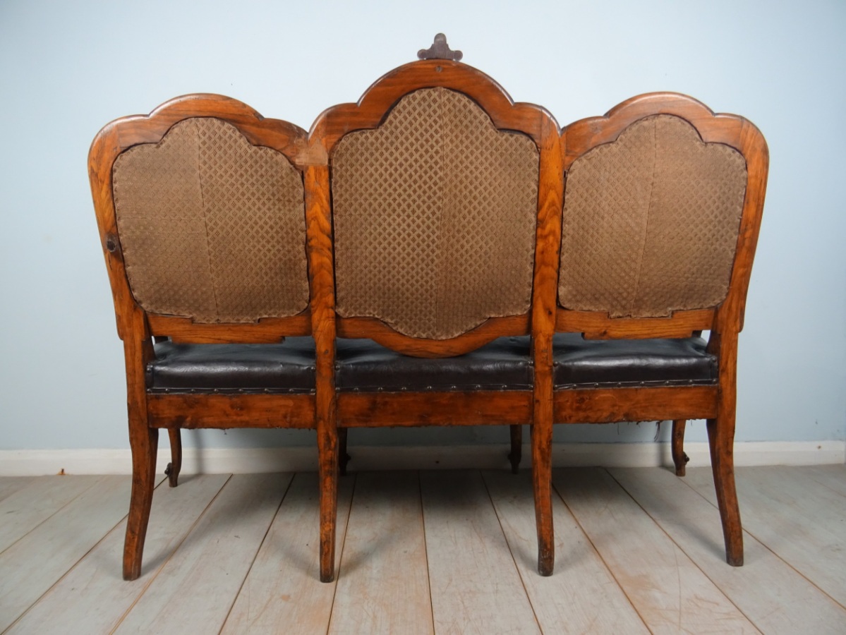 Italian 19th C Settee Hall Seat Sofa